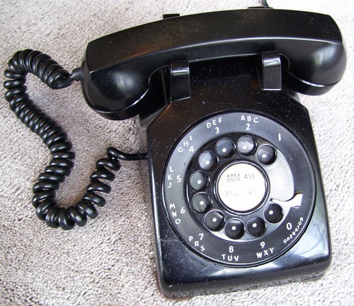 Model500Telephone1951.jpg