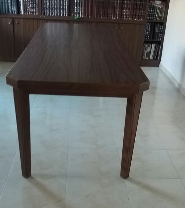 למכירה שולחן לסלון