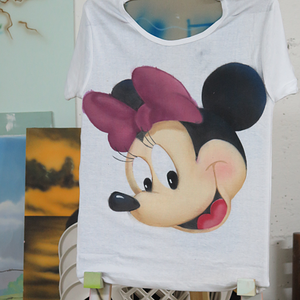 minnie mouse on a T-shirt.  Airbrush