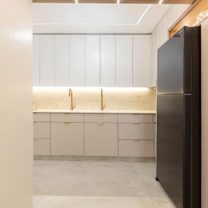 קיר ארונות - כיורים