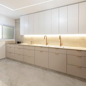 קיר ארונות - כיורים 2