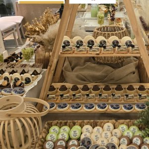 _מתוקים ממותגים בבר אירוסין.jpg