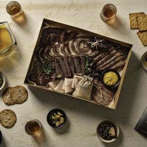 פרופיל הפקות צילום- מנדי פשקוס