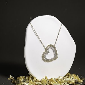 פרופיל הפקות צילום - יעקובוביץ תכשיטי יוקרה