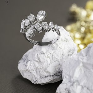 פרופיל הפקות צילום - יעקובוביץ תכשיטי יוקרה