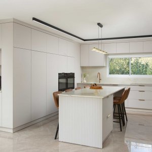 עיצוב מטבח בסגנון מודרני מינימליסטי