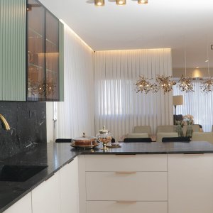 הרמוניקה מטבחים מלכותי 2.jpg